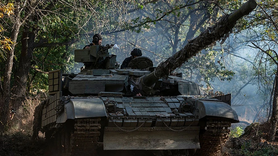 Росіяни активізували наступ на Авдіївському напрямку, ЗСУ відбивають атаки − Генштаб 