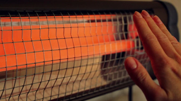 Готуємося до зими. Все, що треба знати про обігрівачі – від простих приладів до буржуйок