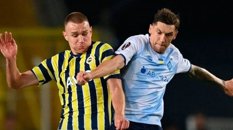 Динамо минимально проиграло турецкому Фенербахче в матче Лиги Европы