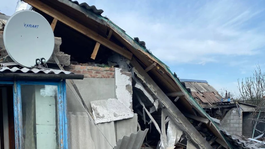 Donetsk Region: shelling along the entire front line, 2 civilians killed, 6 wounded