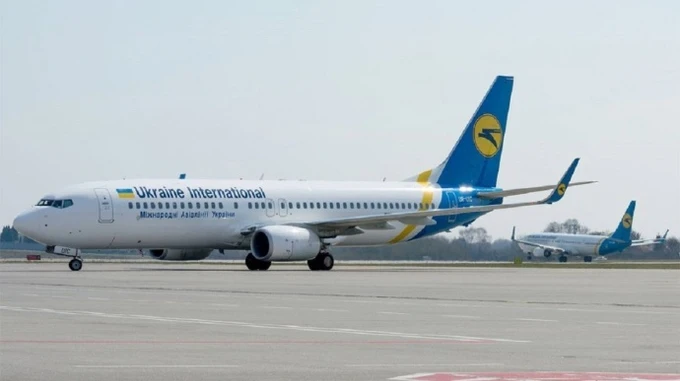 Самолет МАУ совершил аварийную посадку в одесском аэропорту