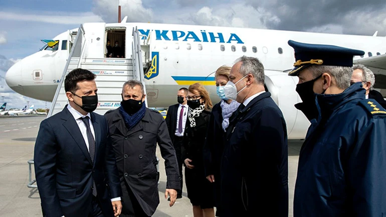 Зеленский в Польше подписал декларацию 5 стран