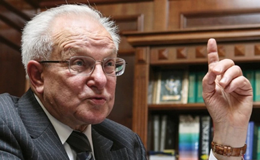 Кандидат в аудитори НАБУ виявився батьком члена Кваліфкомісії суддів – ЦПК