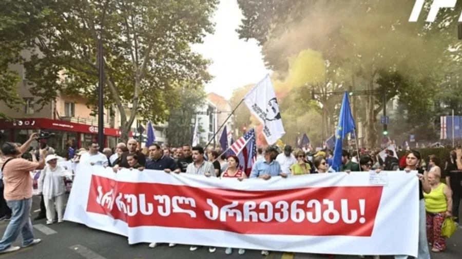 Georgians protest against Russian elections with October boycott
