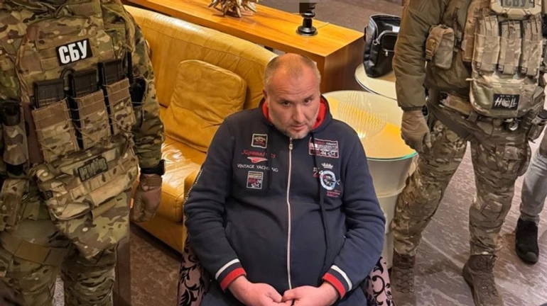 У Києві затримали одного з керівників партії Удар, який вимагав $1 млн за оренду землі в парку Наталка