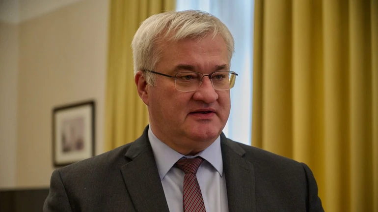 Сибіга пригрозив Угорщині санкціями