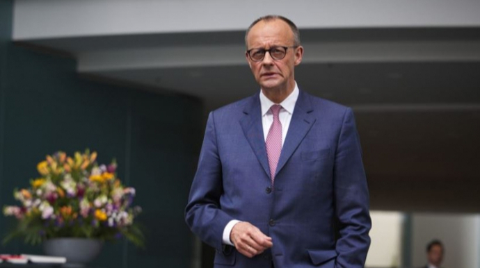 Мерц визнав, що через позицію Угорщини погодити 90 млрд євро для України буде непросто