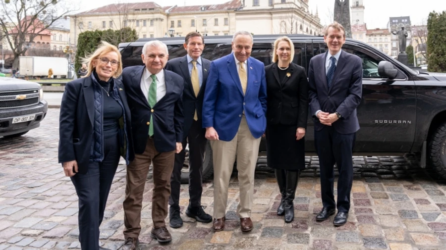 Senate Democratic Majority Leader arrives in Ukraine