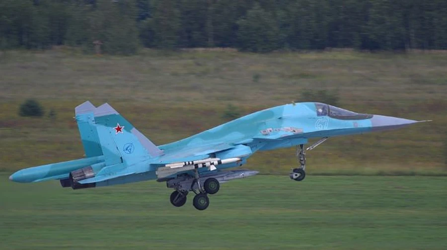 Search continues for downed Su fighter jet pilot in Russia's Bryansk Oblast