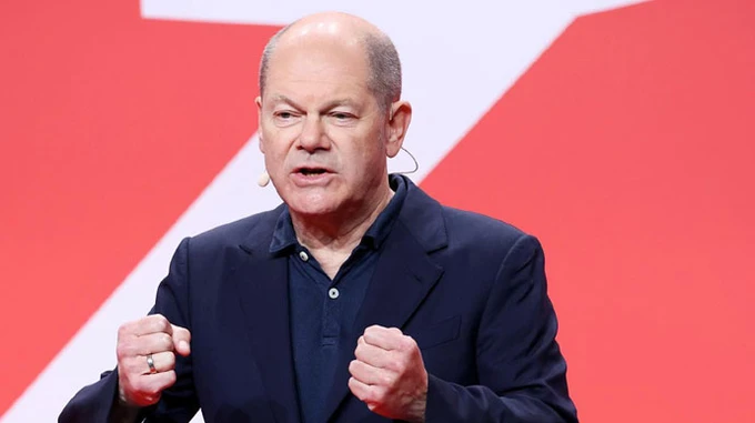 Withdrawal of Russian troops is condition for negotiations with Russia – Scholz