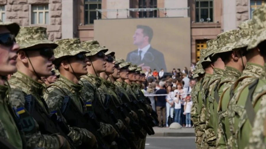 Главные новости вторника и ночи: День Независимости, большой герб