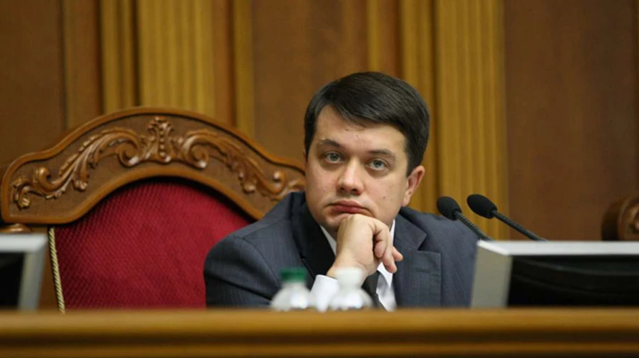 Разумков поговорить із главами фракцій про кнопкодавство – нардеп