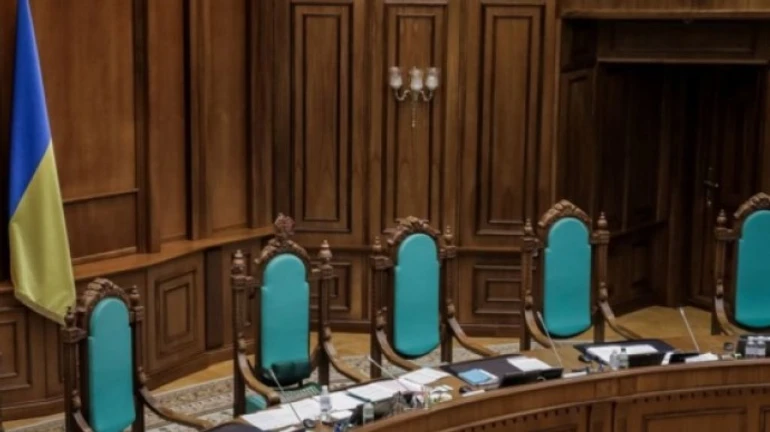 КС уже тиждень не може зібратись на засідання через коронавірус у суддів