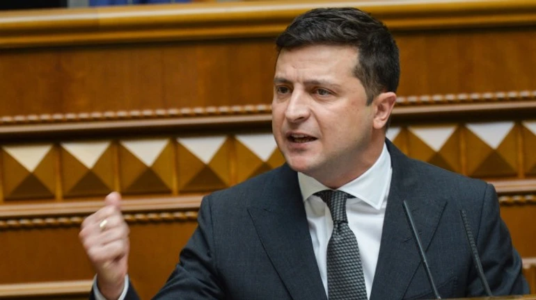 Зеленський лякає слуг кровопролиттям та переконує розігнати КС