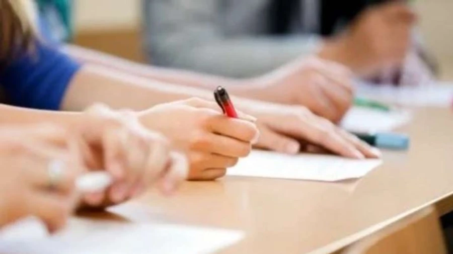 Зеленський пропонує зробити ЗНО добровільним для випускників шкіл