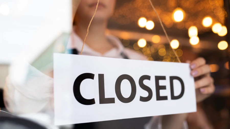 Киев пока не может открыть кафе и рестораны