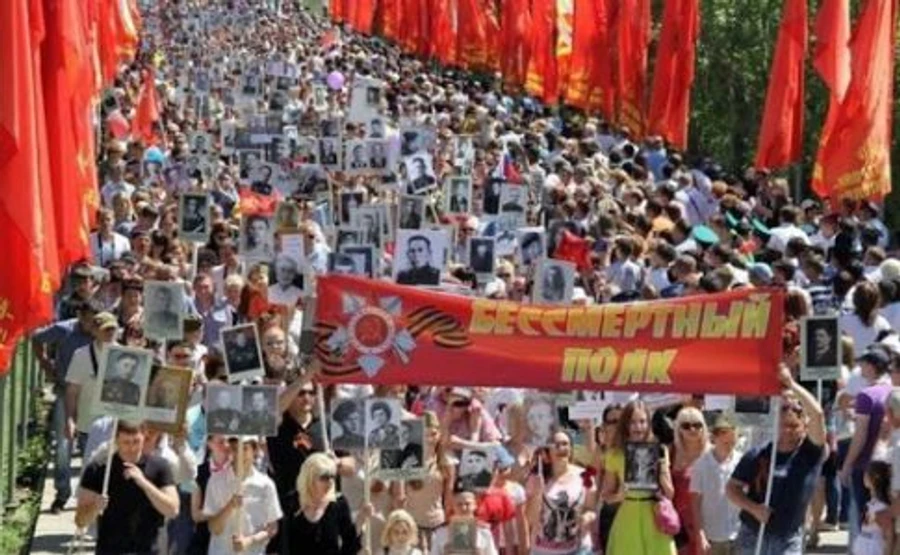 Росіяни вирішили провести віртуальну ходу до 9 травня