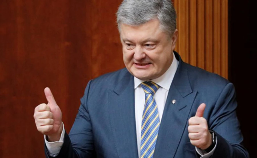 У Гриніва порахували, що Порошенко виходить у другий тур