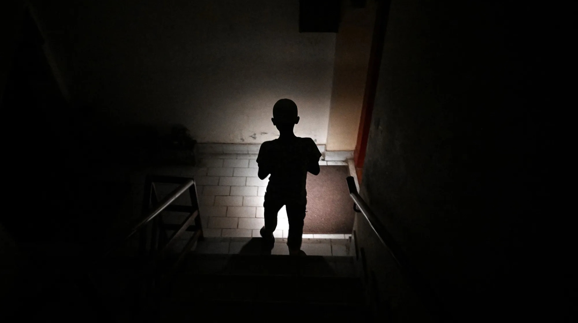 Війна в Перській затоці занурила Пакистан у темряву через блокування СПГ з Катару