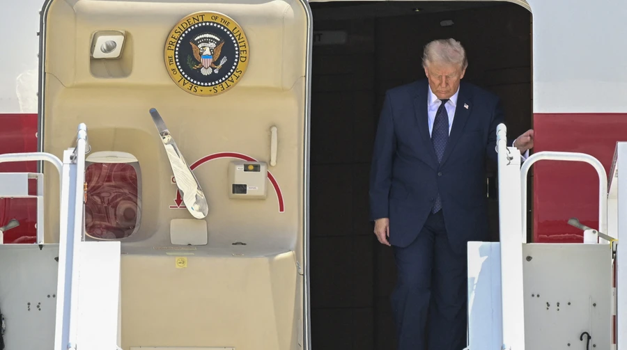 Возвращение Трампа из Анкары на секретном самолете: СМИ узнали новые подробности