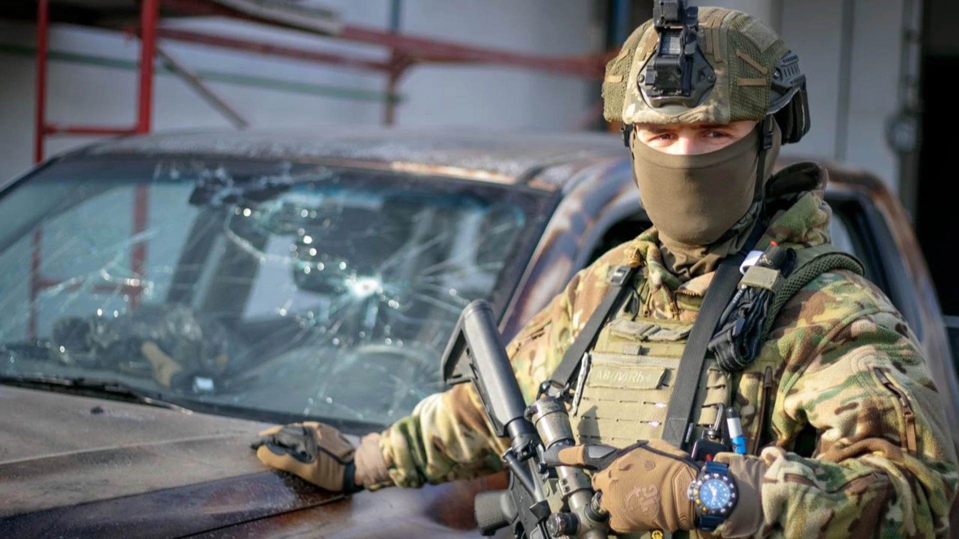 Зомбіленд у Рубіжному, дружній вогонь і деградація у штабі. Історія снайпера Морпіха, який став ветераном у 29