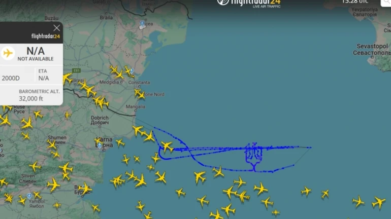 French Mirage 2000 fighter jets draw Ukraine's national emblem over Black Sea – photos