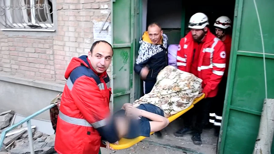 В больнице умер мальчик, которого достали из-под завалов дома в Николаеве 