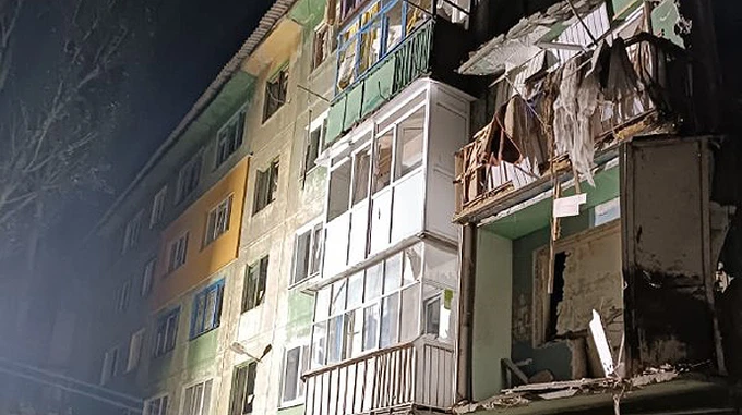 Aftermath of attacks in Donetsk region: apartment blocks and houses damaged, seven people rescued from rubble