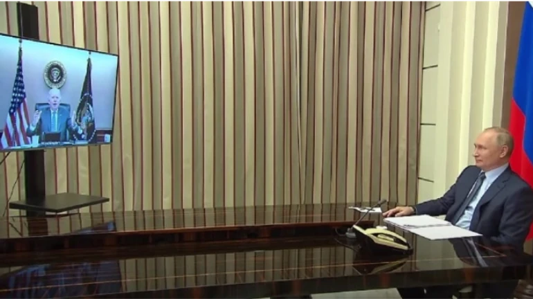 Путін сказав Байдену, що це НАТО намагається освоїти українські території – Кремль