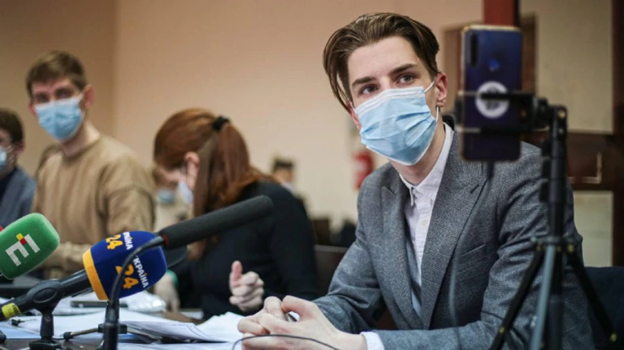Беспорядки под ОПУ: суд отправил киевского активиста под круглосуточный домашний арест