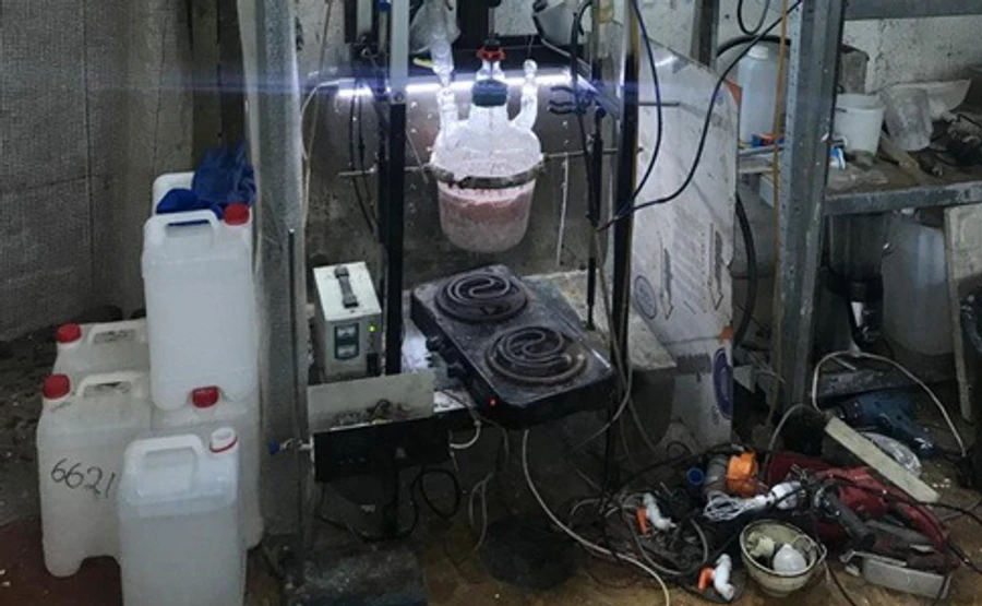 Колишні поліцейські організували нарколабораторію на Київщині