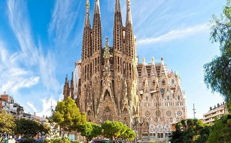 Генеральное консульство Украины в Барселоне советует не посещать центр города