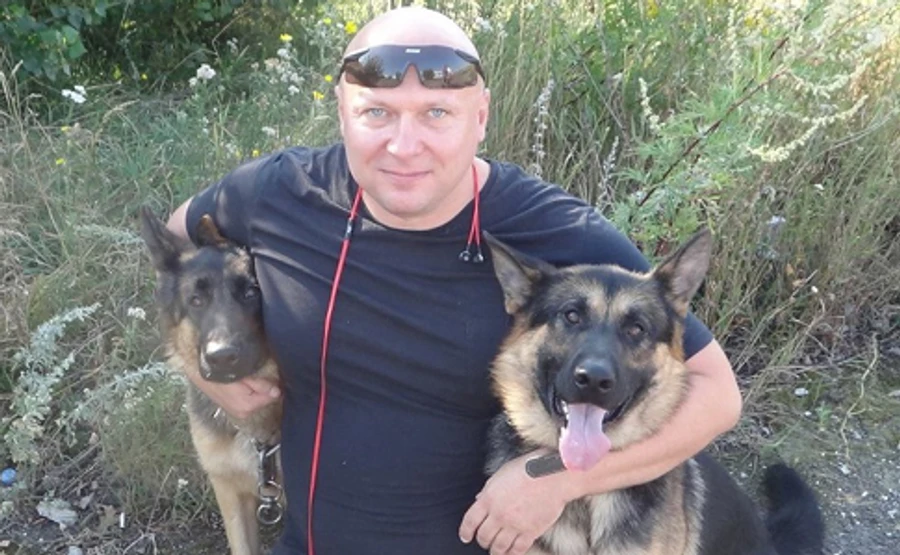 Суд арестовал догхантера Святогора на 2 месяца