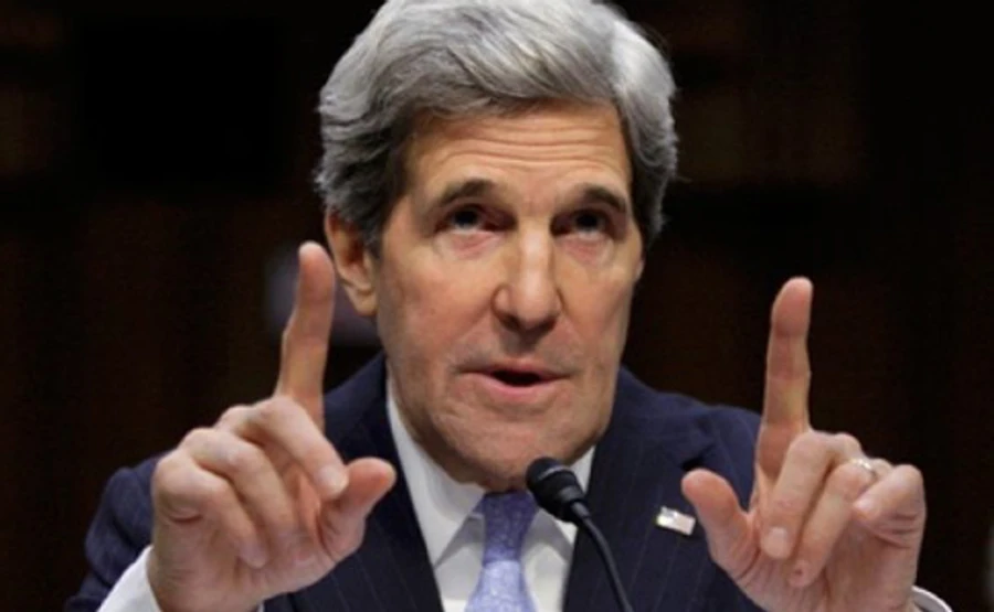 Керри: РФ должна выбрать между санкциями Запада и выполнением Минска