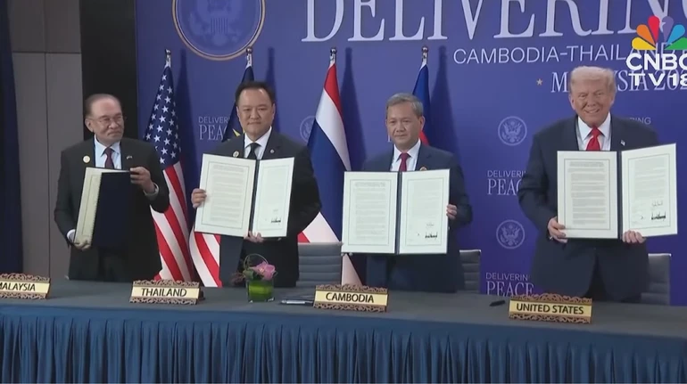 Трамп принял участие в подписании мирного соглашения между Камбоджей и Таиландом