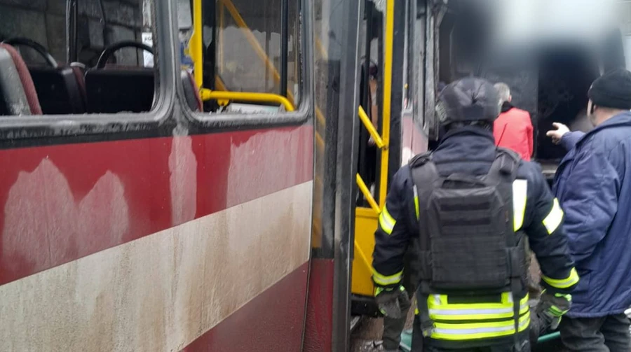 Оккупанты ударили по маршрутке в Херсоне: есть погибший и раненые