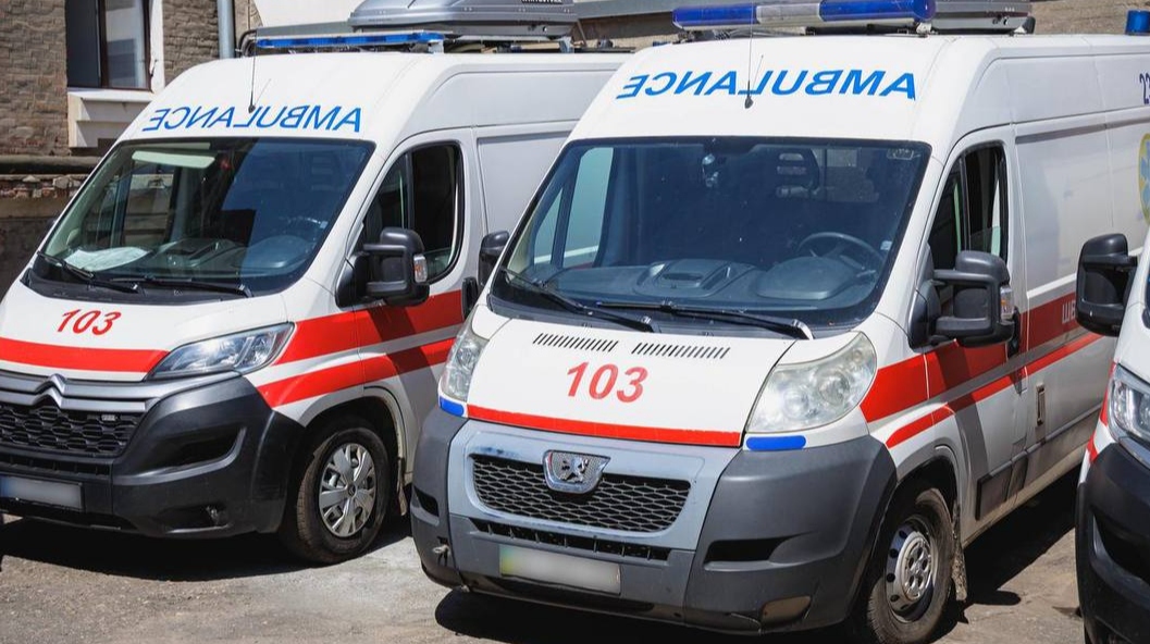 Росіяни атакували цивільних у Херсоні: 1 людина загинула та 1 постраждал