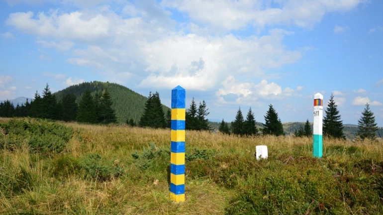 На украинского пограничника напали с мачете: правоохранитель застрелил злоумышленника