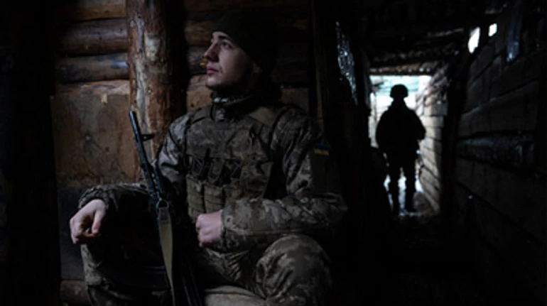 Мінськ-3, м'які санкції та інші наслідки визнання Кремлем незалежності окупованого Донбасу