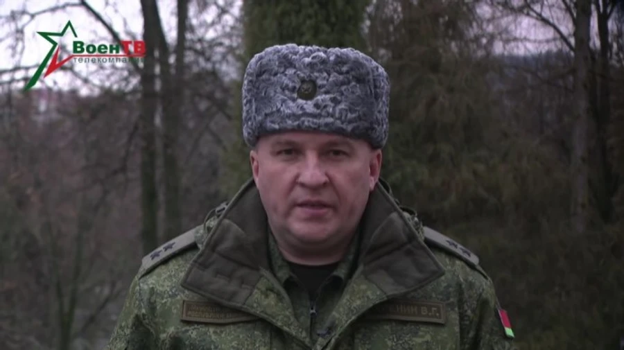 Резніков поговорив з міністром оборони Білорусі: той запевнив, що загрози немає