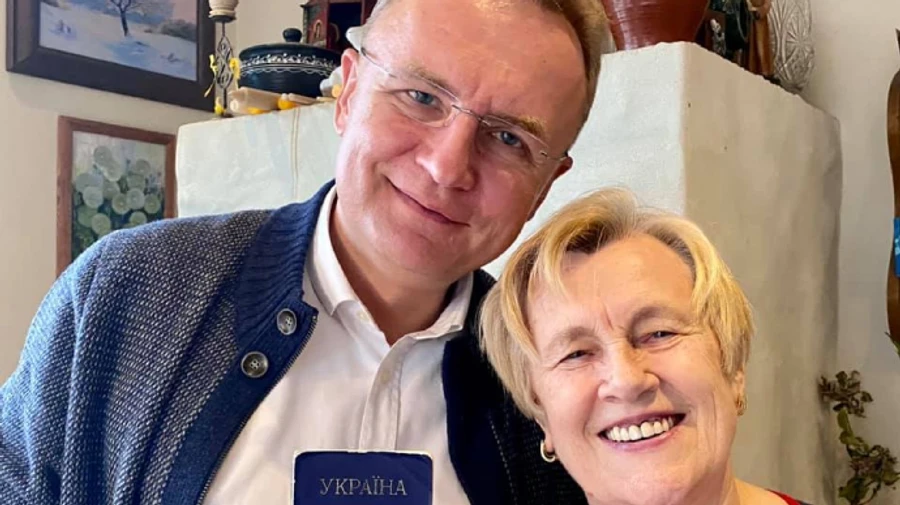 Садовый заявил, что его семья заразилась COVID-19