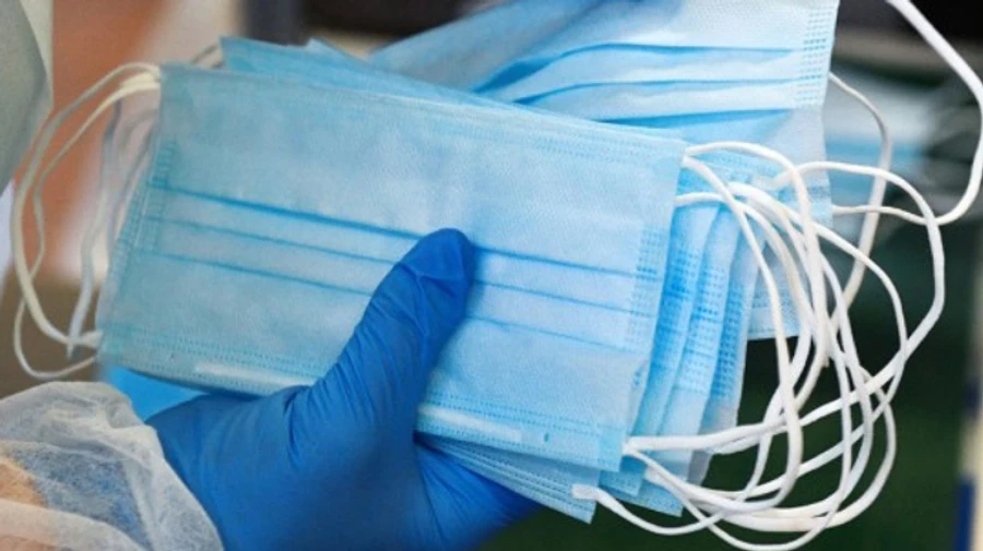 Предприниматели пожаловались Кабмину, который не позволил экспорт средств защиты за границу