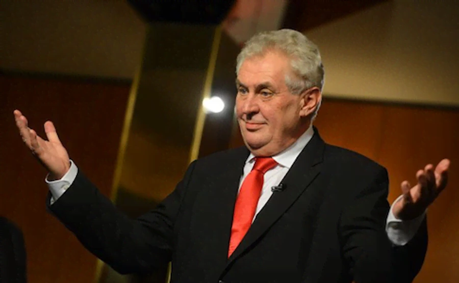 Земан может отказаться ехать к Путину на 75-летие победы над нацизмом