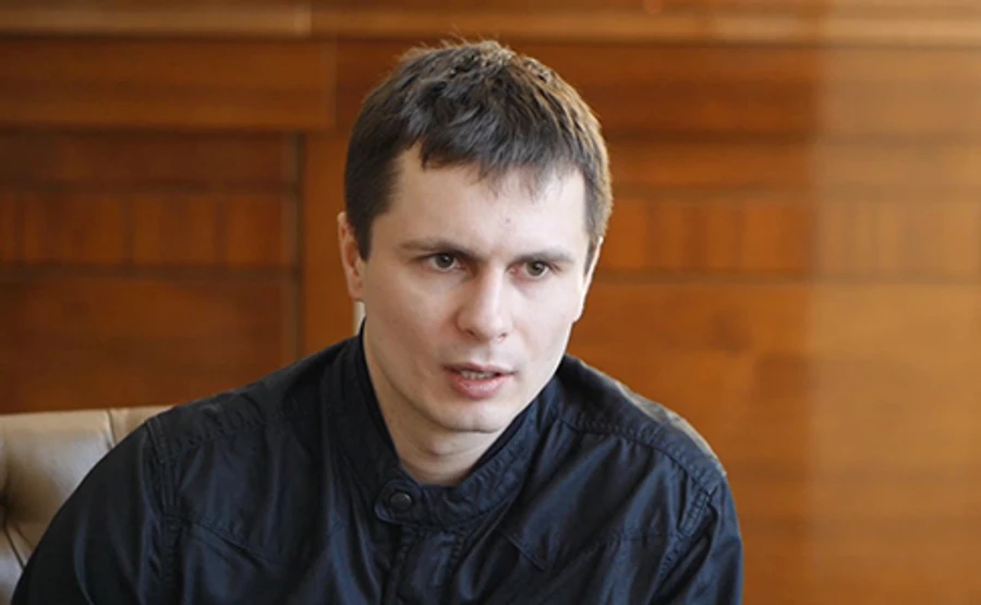 Помічник Савченко каже, що не говорив з Рубаном про його поїздки