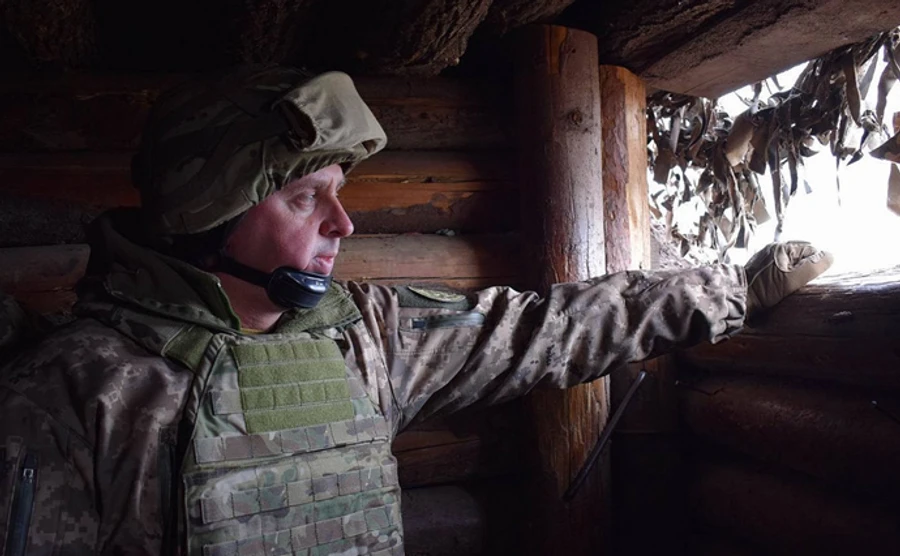 Сутки в АТО: 21 обстрел, у Новоалександровки ранен боец ВСУ