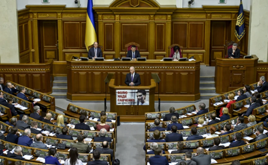 Президент пригрозив розігнати Раду, якщо не буде нового уряду