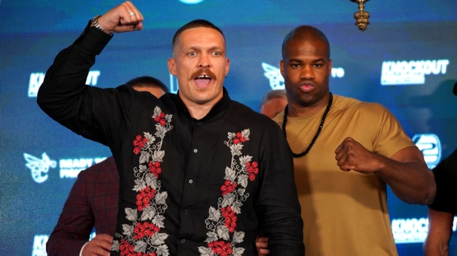 British boxer Dubois claims edge over Ukraine's Usyk ahead of title fight – video