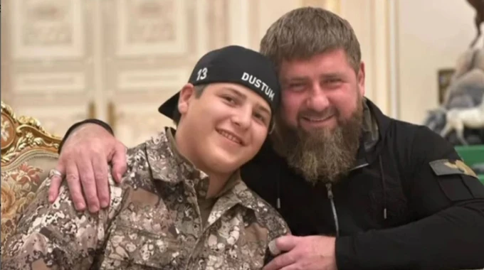 Chechen leader Kadyrov's son gets into car accident | Ukrainska Pravda