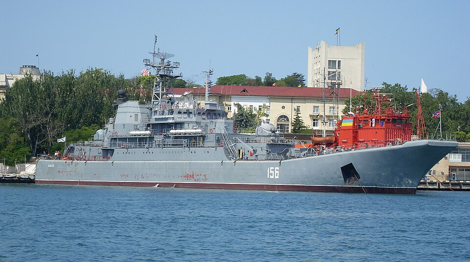 Strike in Ukraine: Ukrainian Forces Hit Three Russian Vessels in Crimea
