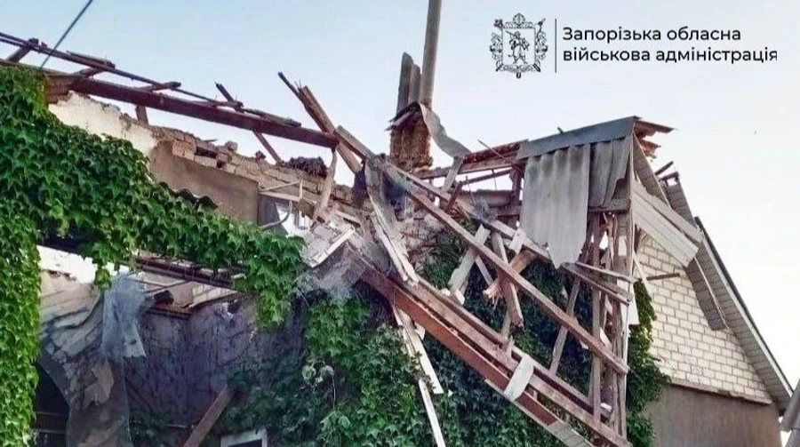 Russian forces strike Zaporizhzhia Oblast more than 900 times, people killed and injured